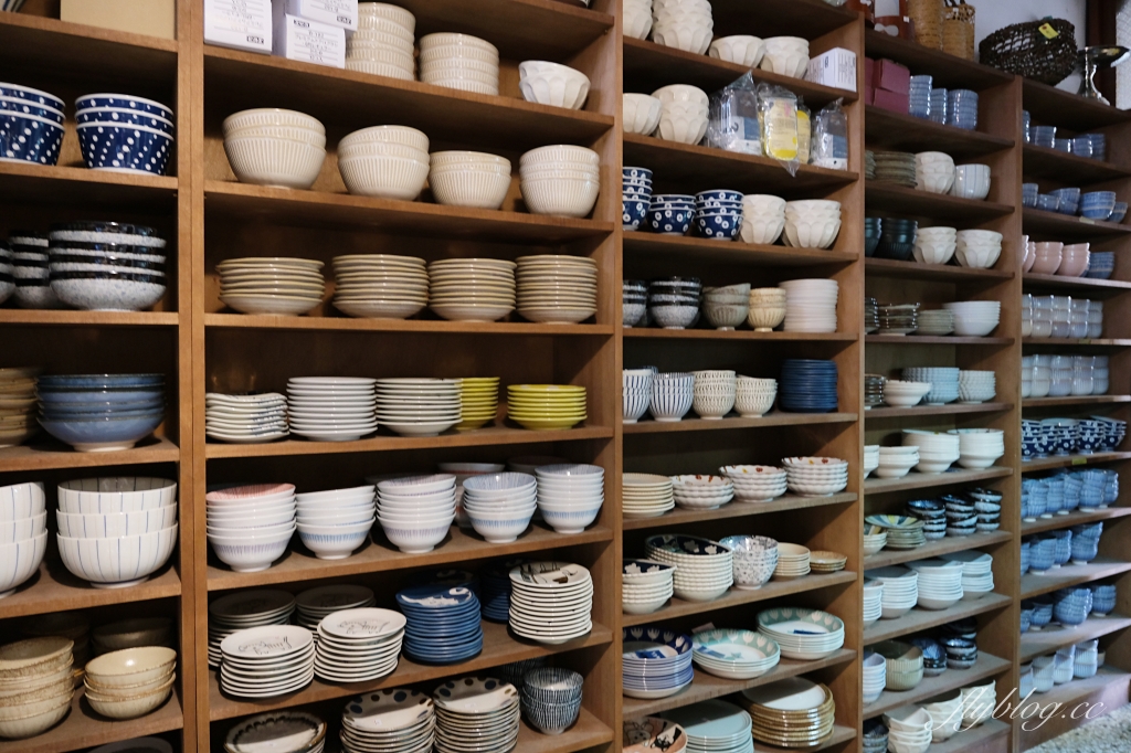 台南中區｜餐桌上的鹿早，台南超美餐具選物店，浪漫的九重葛老屋，IG上台南熱門打卡景點 @飛天璇的口袋