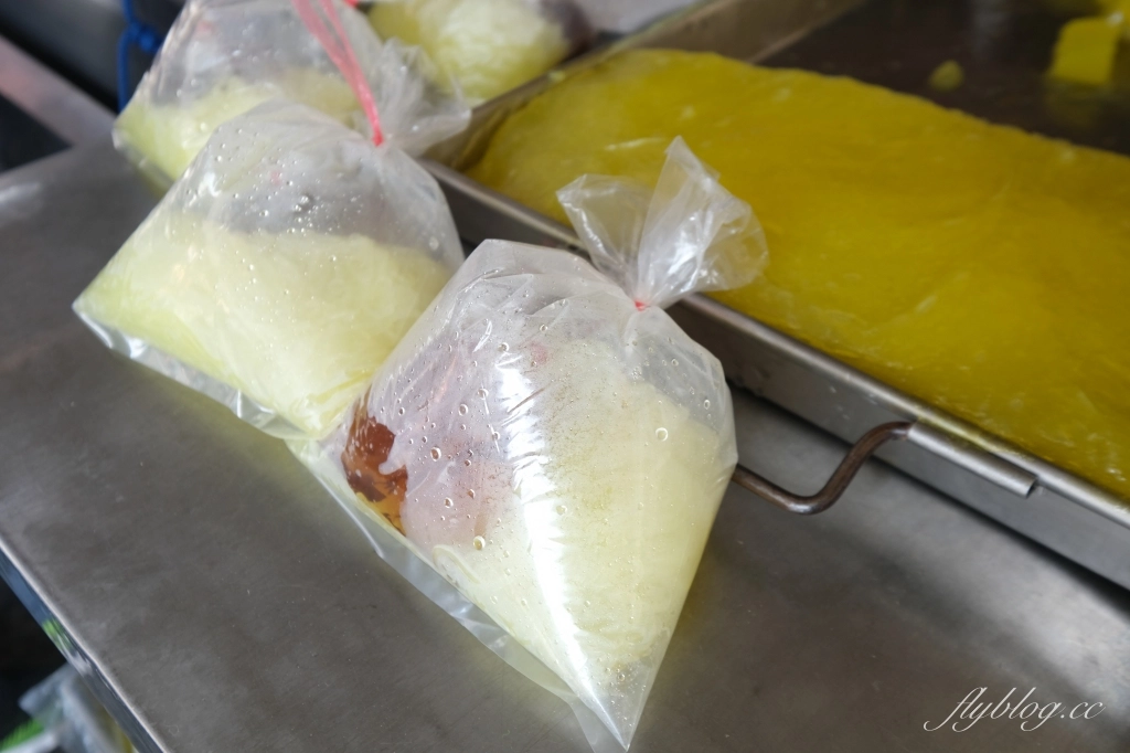 彰化鹿港｜發記粉粿．鹿港第一市場50年粉粿冰，每日純手工製作的古早味 @飛天璇的口袋