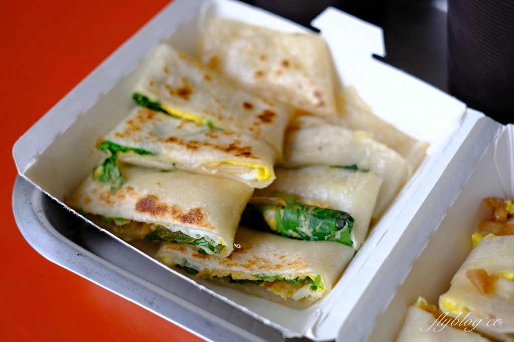 花蓮美食｜黎明紅茶，花蓮在地30年的傳統早餐，推薦蛋餅和復古味台式馬卡龍 @飛天璇的口袋