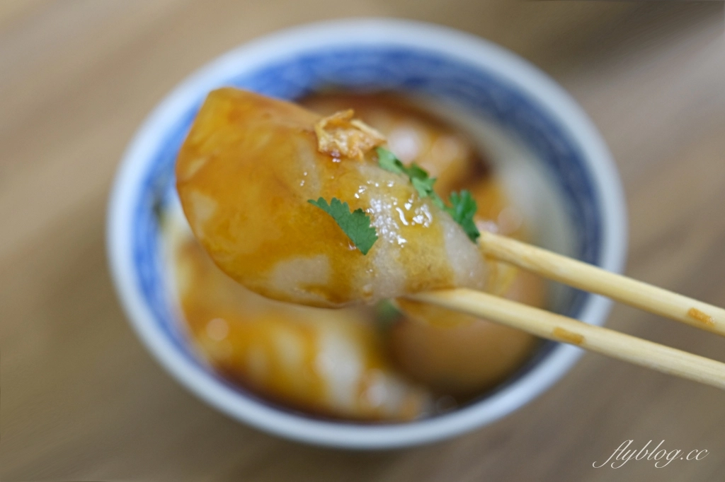 苗栗大湖｜食朝食晝．隱身市場內的文青風客家麵館，水晶餃和乾麵都很好吃 @飛天璇的口袋