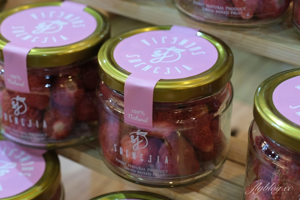 苗栗大湖|大湖酒莊.大湖草莓文化館,亞洲第一個草莓酒製酒產地 @飛天璇的口袋 苗栗大湖|大湖酒莊.大湖草莓文化館,亞洲第一個草莓酒製酒產地 @飛天璇的口袋