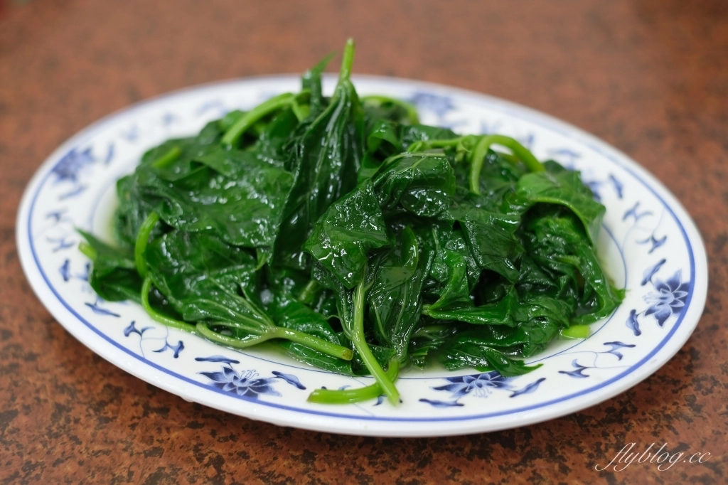 台中西區｜阿隆麵攤．向上市場超人氣銅板美食，台灣最接地氣的小吃麵攤 @飛天璇的口袋