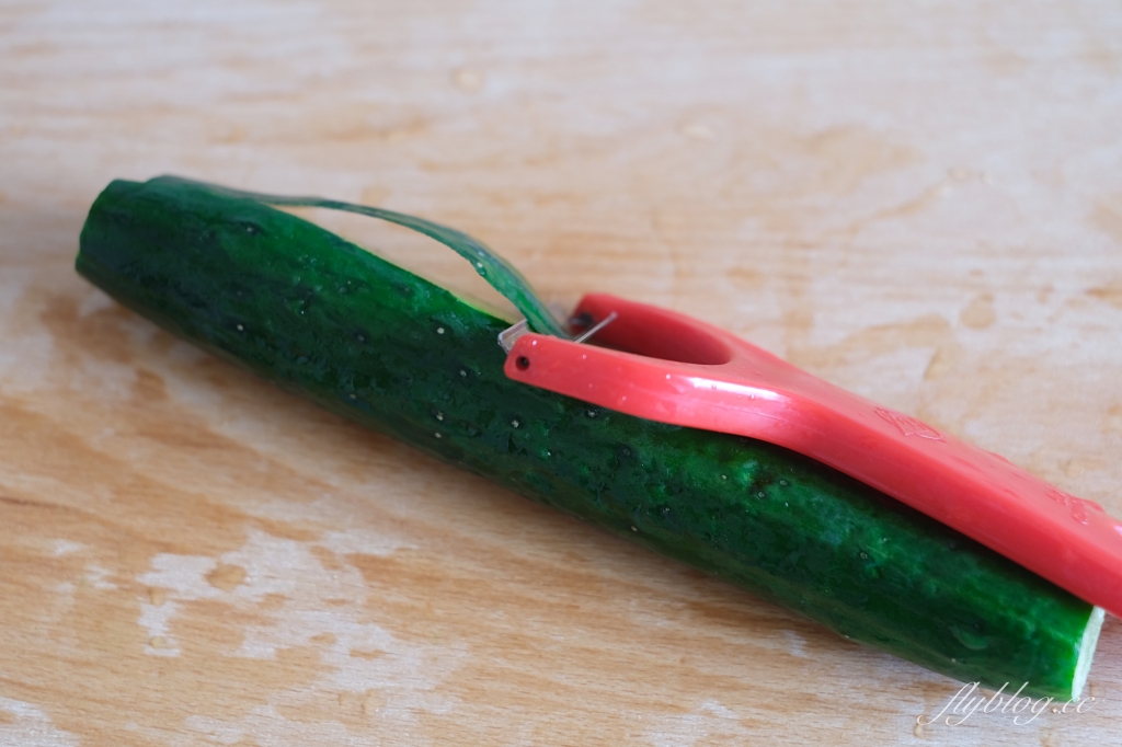 雪碧小黃瓜｜零廚藝！抖音爆紅的雪碧小黃瓜，不用動鍋鏟的夏季涼拌菜 @飛天璇的口袋