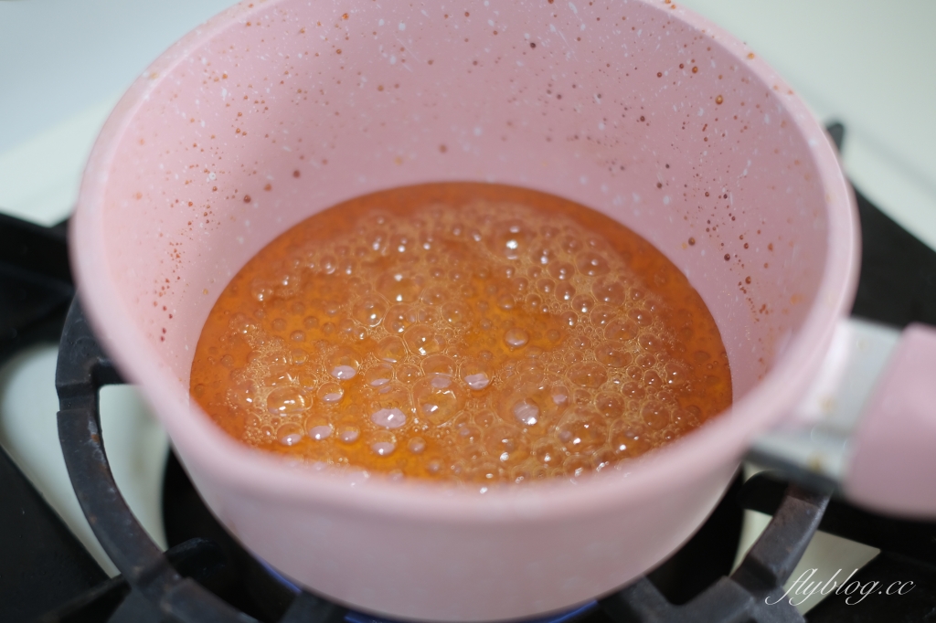 食譜分享｜日式焦糖布丁做法，香醇又滑嫩的古早味布丁，烤箱和大同電鍋都可以在家做 @飛天璇的口袋