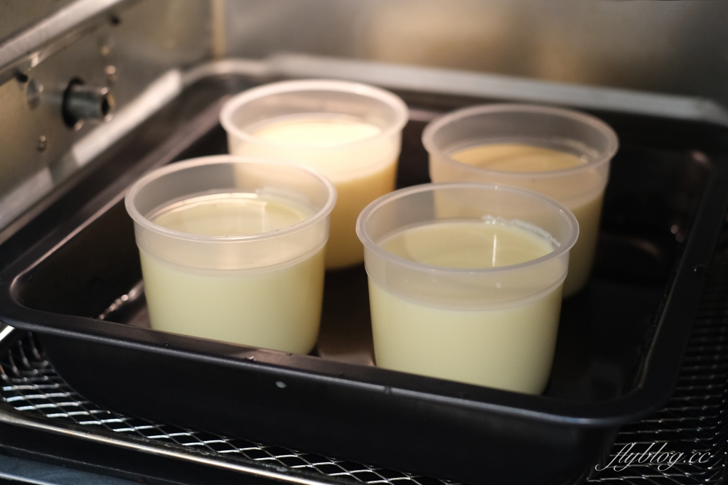 食譜分享｜日式焦糖布丁做法，香醇又滑嫩的古早味布丁，烤箱和大同電鍋都可以在家做 @飛天璇的口袋