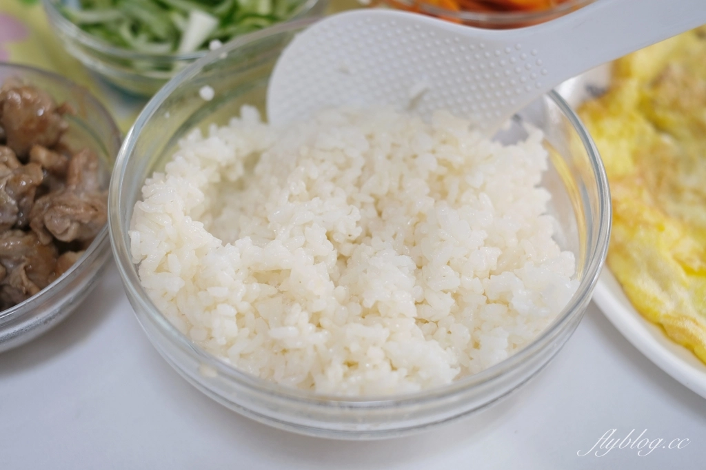 韓式紫菜飯捲做法｜不用再看著韓劇流口水了，韓國街頭麻藥飯捲在家輕鬆自己做 @飛天璇的口袋