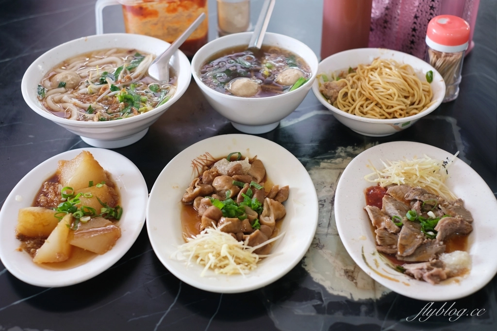 台中西區｜精選15+向上市場小吃美食懶人包，附地圖和google導航 @飛天璇的口袋