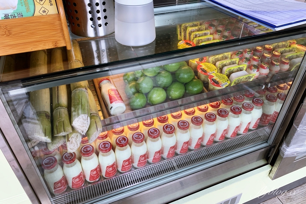 甘蔗の媽媽｜台灣在地白玉甘蔗原汁，手搖飲可以喝得更健康，中科商圈人氣手搖飲專賣店 @飛天璇的口袋