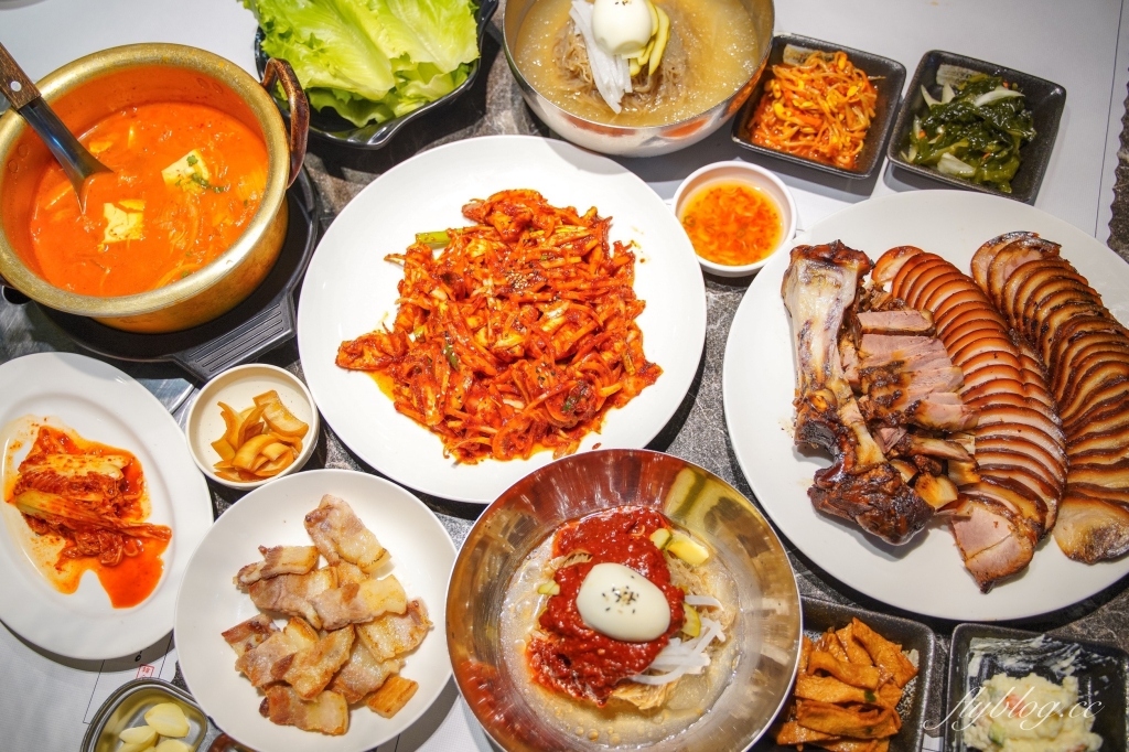 台北松山｜韓食堂한식당，台北必吃韓式料理，道地的韓國豬腳和水冷麵(附菜單) @飛天璇的口袋