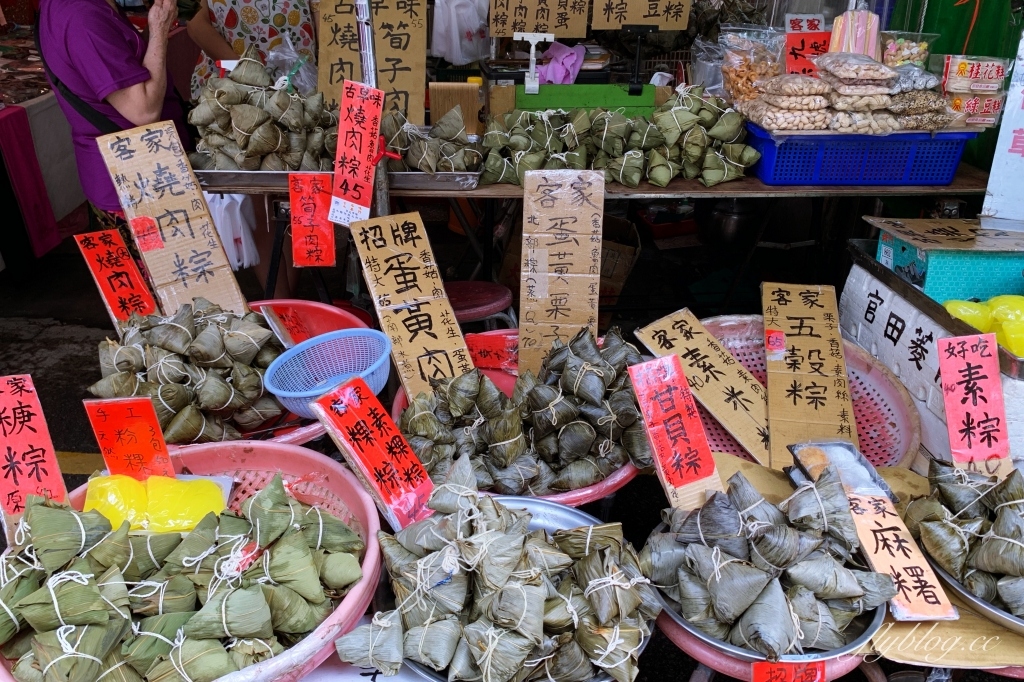 台中西區|謝家古早味肉粽,向上市場古早味肉粽,客家粽、蛋黃粽、南部粽、北部粽 @飛天璇的口袋 台中西區|謝家古早味肉粽,向上市場古早味肉粽,客家粽、蛋黃粽、南部粽、北部粽 @飛天璇的口袋