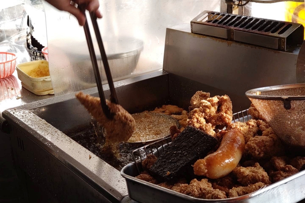 台中西區｜美村路隱藏版三角骨，開始營業2個小時就售完 @飛天璇的口袋