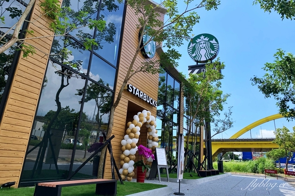 台中北屯|松竹路星巴克洲際店.第一次以棒球場為主題星巴克,臨近74快速道路和洲際棒球場 @飛天璇的口袋 台中北屯|松竹路星巴克洲際店.第一次以棒球場為主題星巴克,臨近74快速道路和洲際棒球場 @飛天璇的口袋