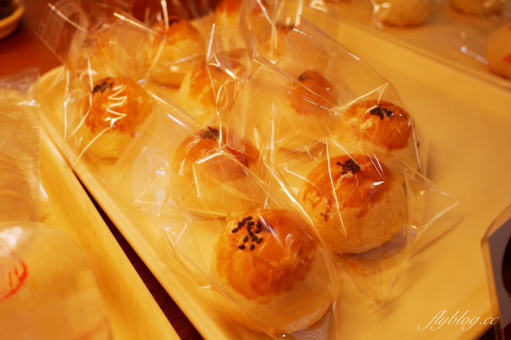 台中南區｜洪瑞珍餅店．紅到國外去的洪瑞珍三明治，台中必買伴手禮推薦 @飛天璇的口袋