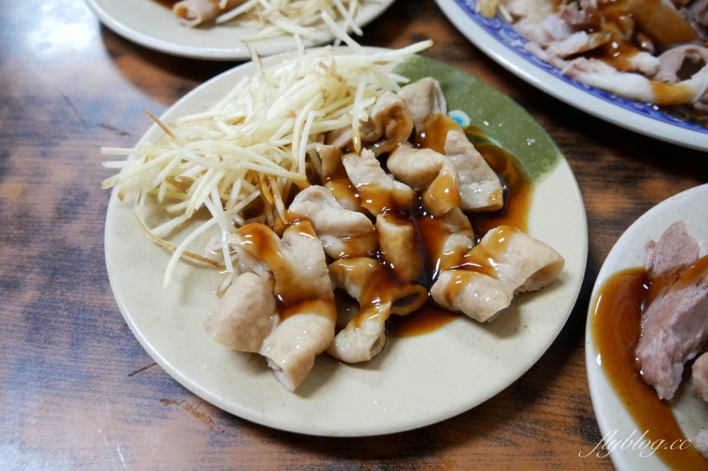 台中西區｜水源地玉里麵．台中也有好吃的玉里麵，用餐時間總是滿滿的人潮 @飛天璇的口袋