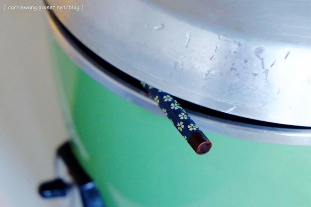 食譜分享｜日式焦糖布丁做法，香醇又滑嫩的古早味布丁，烤箱和大同電鍋都可以在家做 @飛天璇的口袋