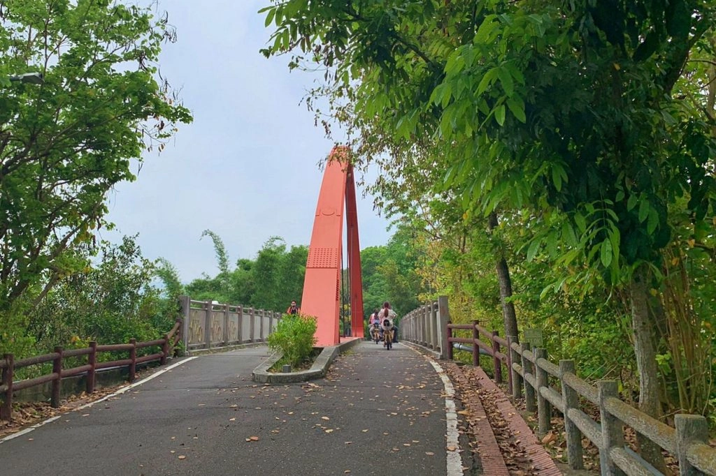 台中景點｜后豐鐵馬道到東豐綠色走廊，台中最美的自行車道，沿途租車地點和必拍景點 @飛天璇的口袋