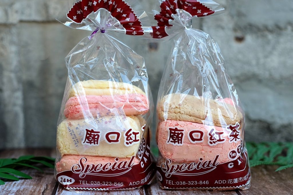 花蓮美食｜廟口紅茶，花蓮廟口50年鋼管紅茶，必吃經典台式早餐，台式馬卡龍伴手禮 @飛天璇的口袋