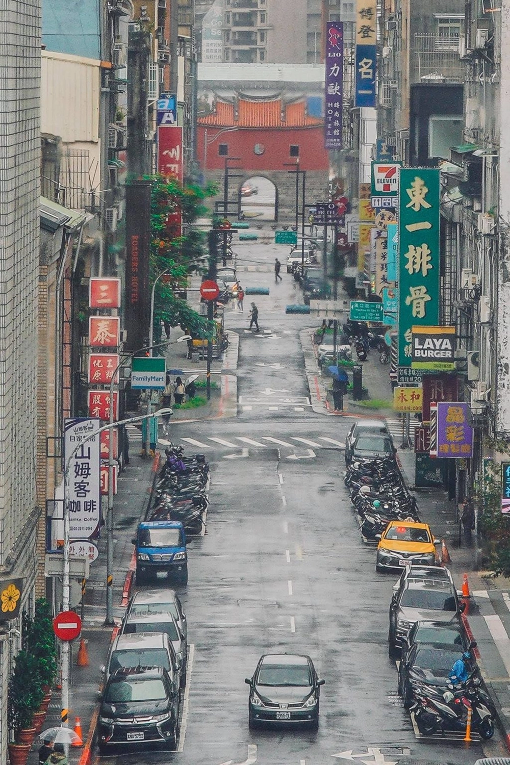 台北中正｜東一排骨．台劇【媽，別鬧了】拍攝地，40年老字號排骨便當店 @飛天璇的口袋