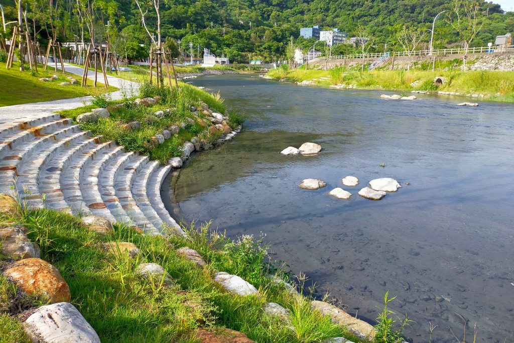 宜蘭蘇澳｜蘇澳冷泉公園，天下第一奇泉，蘇澳冷泉和阿里史就是夏天最天然的戲水樂園 @飛天璇的口袋