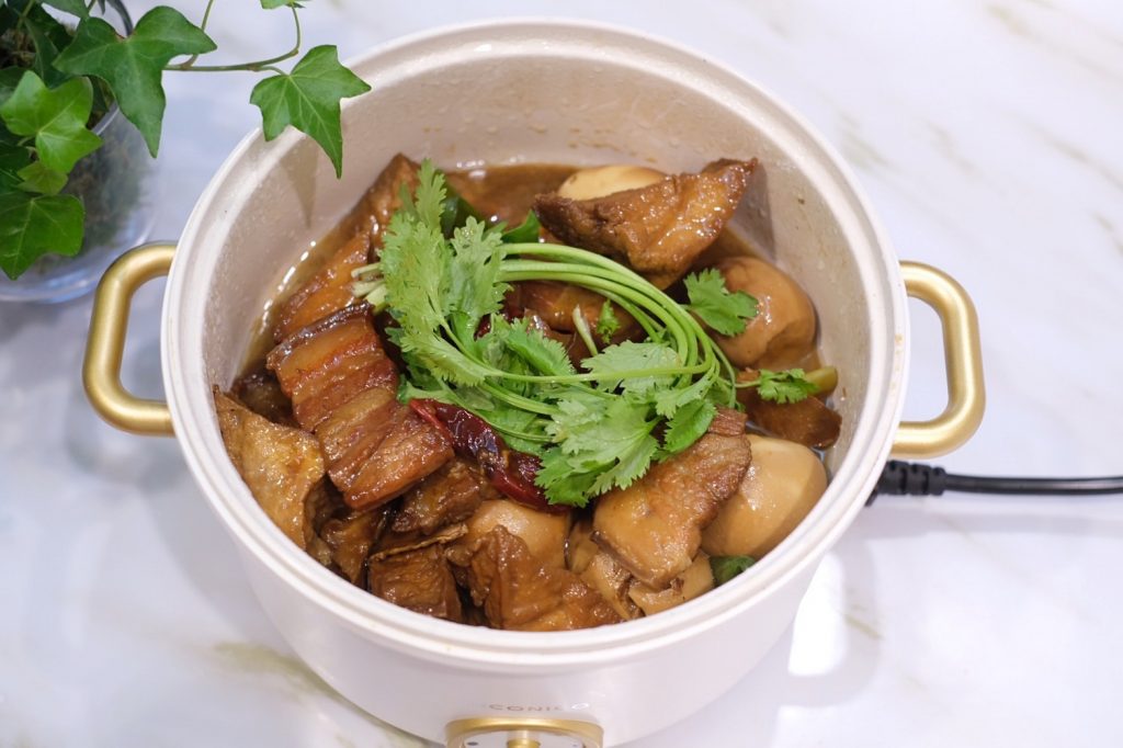 食譜分享｜滷爌肉的做法，一鍋到底的家庭滷焢肉，皮Q肉嫩油亮亮超下飯 @飛天璇的口袋