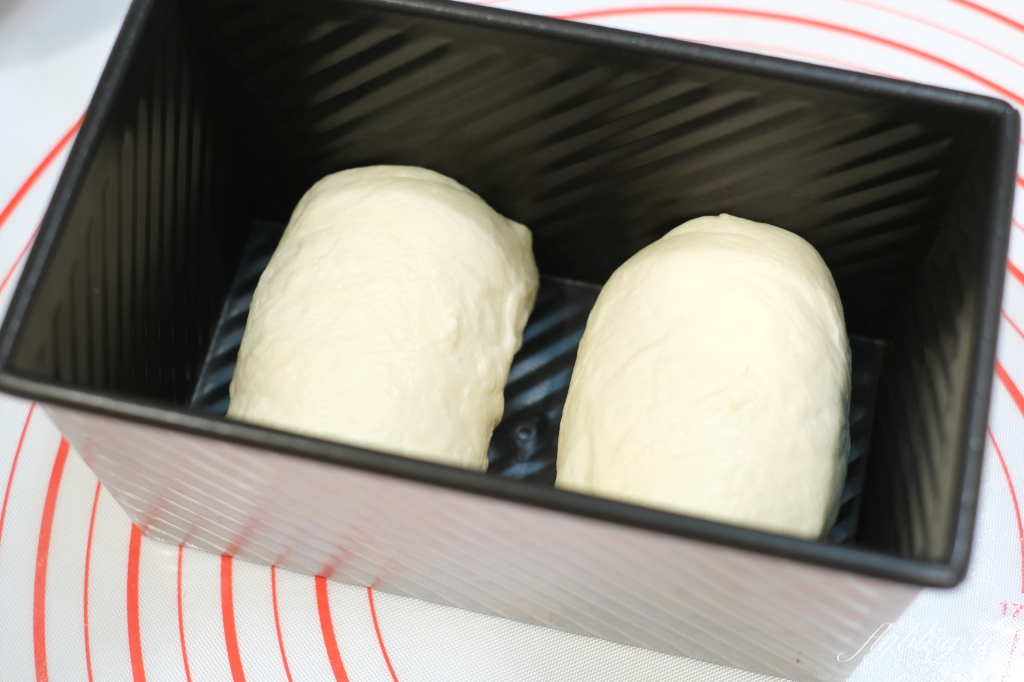 麵包食譜｜生吐司做法｜使用直接法做生吐司食譜，香甜美味又牽絲的口感(攪拌機) @飛天璇的口袋