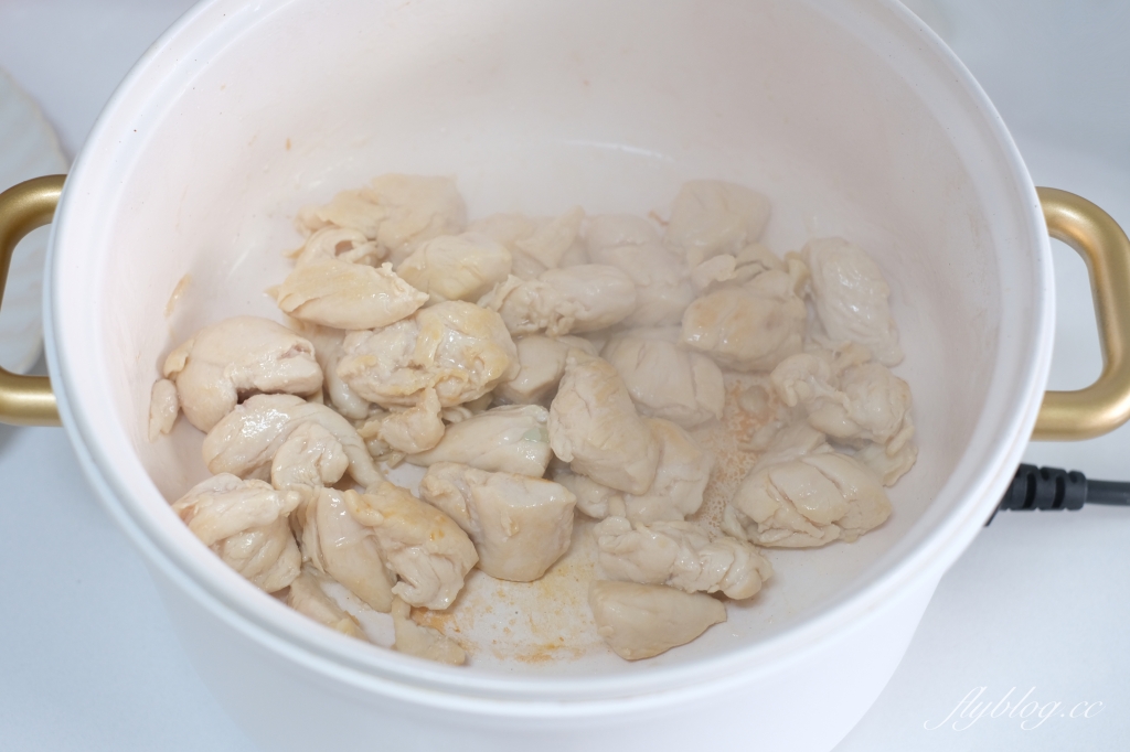 辣子雞丁做法｜好吃下飯的川菜辣子雞丁食譜，使用偷吃步的醬料包更省事 @飛天璇的口袋