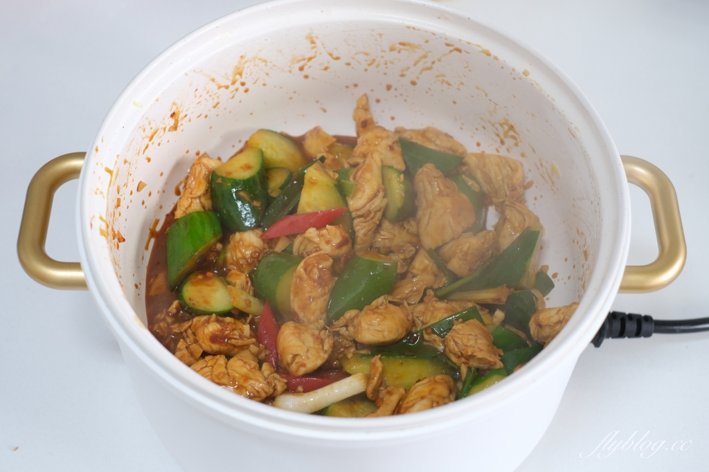 辣子雞丁做法｜好吃下飯的川菜辣子雞丁食譜，使用偷吃步的醬料包更省事 @飛天璇的口袋