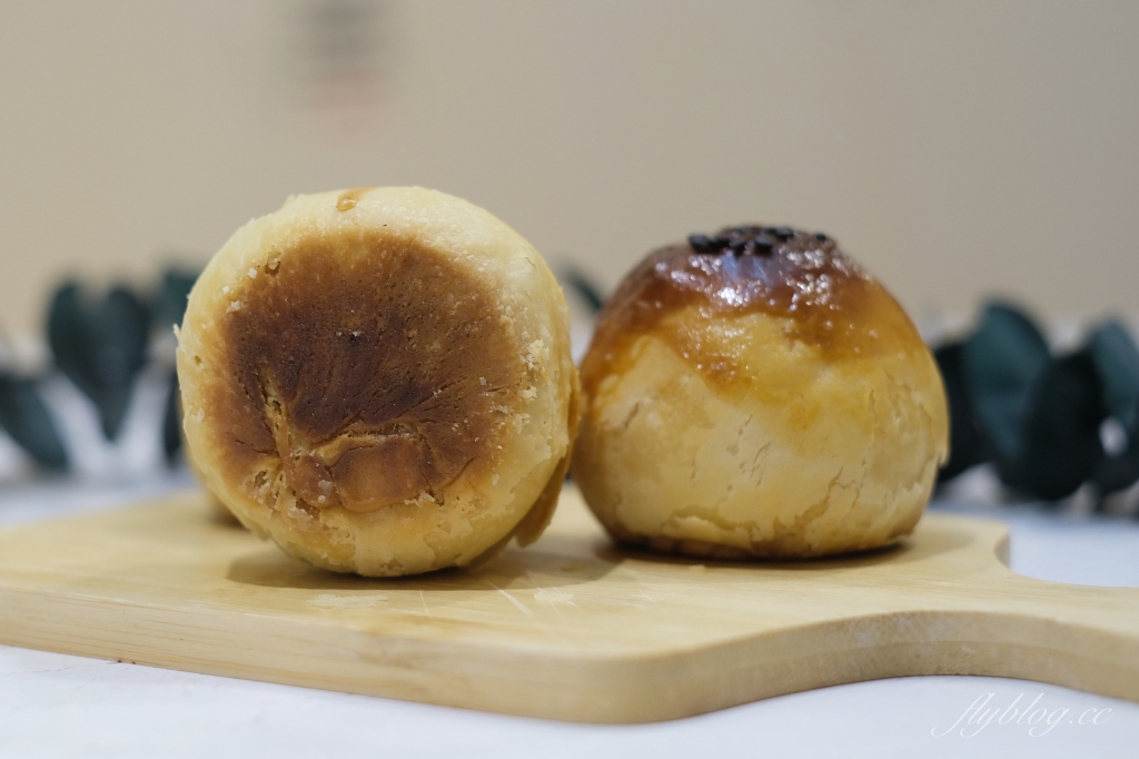 菲傭蛋黃酥|一開放預購就完售的蛋黃酥,被麵包店耽誤的隱藏版蛋黃酥 @飛天璇的口袋 菲傭蛋黃酥|一開放預購就完售的蛋黃酥,被麵包店耽誤的隱藏版蛋黃酥 @飛天璇的口袋