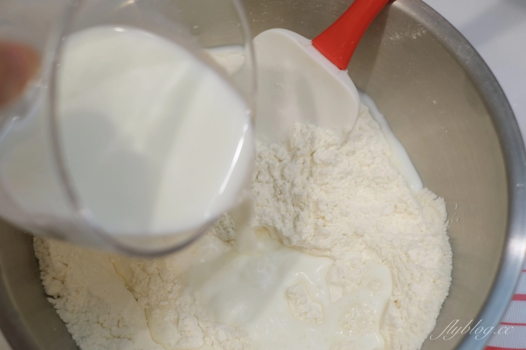 麵包食譜｜肉鬆麵包做法｜大人小孩都喜歡的台式麵包，最經典的鹹麵包這樣做 @飛天璇的口袋