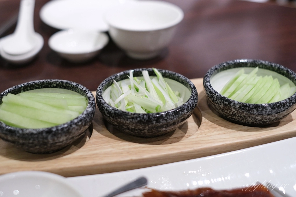 台中西區|漢來軒.上海最受歡迎50大餐廳之一,SOGO百貨公司裡的美味烤鴨 @飛天璇的口袋 台中西區|漢來軒.上海最受歡迎50大餐廳之一,SOGO百貨公司裡的美味烤鴨 @飛天璇的口袋