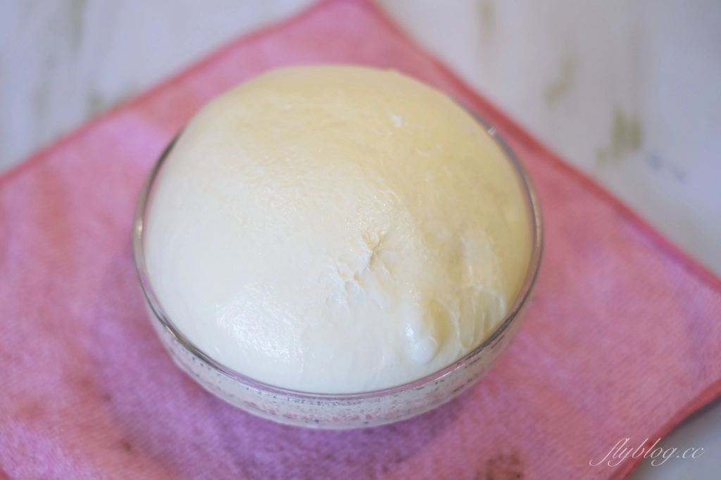 麵包食譜｜肉鬆麵包做法｜大人小孩都喜歡的台式麵包，最經典的鹹麵包這樣做 @飛天璇的口袋