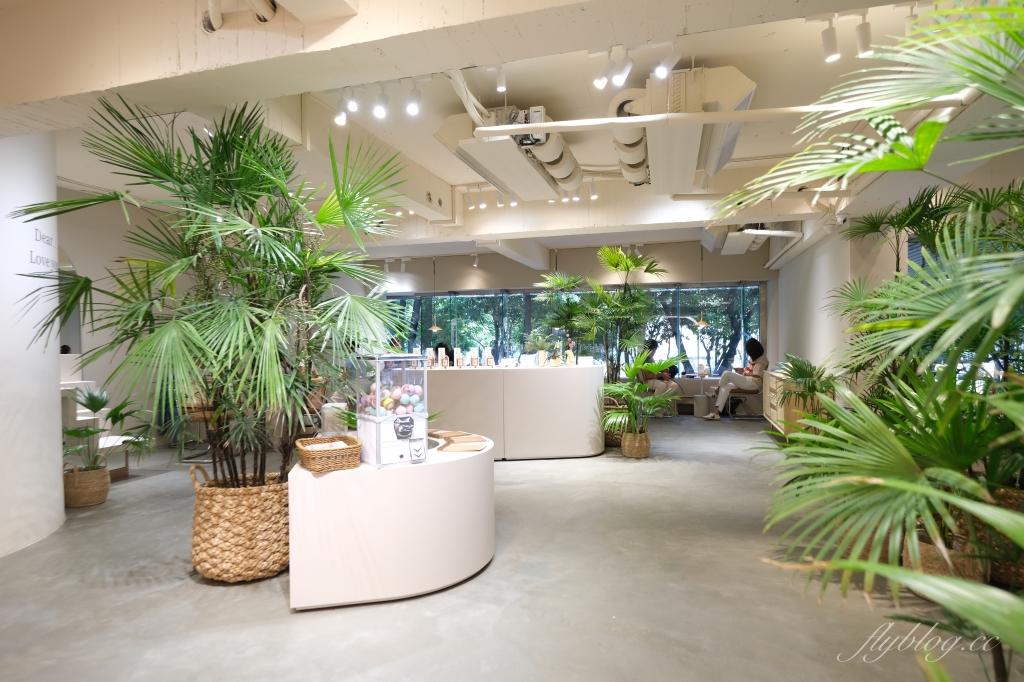 CAF&Eacute; de S&rsquo;AIME｜勤美商圈S’AIME東京企劃皮件咖啡館，坐擁草悟道第一排綠意美景 @飛天璇的口袋