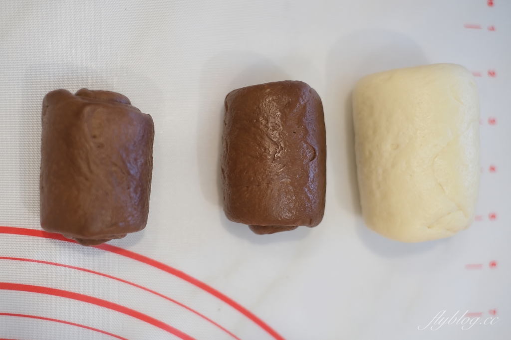 吐司食譜｜貓咪吐司的做法｜萌萌噠貓咪生吐司，三能貓咪吐司盒食譜 @飛天璇的口袋