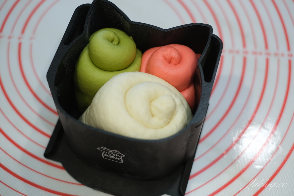 吐司食譜｜貓咪吐司的做法｜萌萌噠貓咪生吐司，三能貓咪吐司盒食譜 @飛天璇的口袋