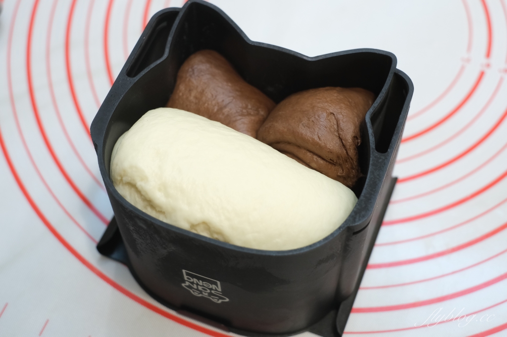 吐司食譜｜貓咪吐司的做法｜萌萌噠貓咪生吐司，三能貓咪吐司盒食譜 @飛天璇的口袋