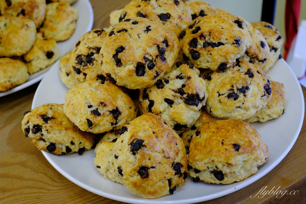 花蓮美食｜181烘焙屋，花蓮在地人都吃這間麵包，法國萊思克盃國王派全國第三，消費滿181再送一杯咖啡 @飛天璇的口袋