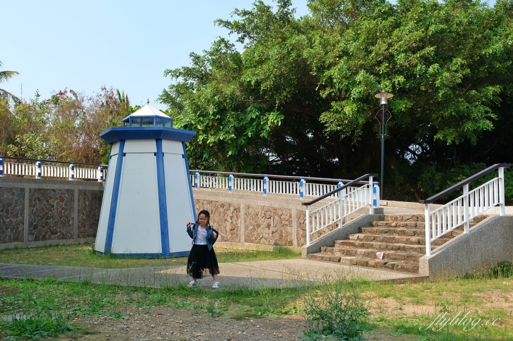 小琉球遊客中心｜小琉球圖書館改建，遠眺白沙尾魚港無敵海景，IG必拍可愛小燈塔 @飛天璇的口袋