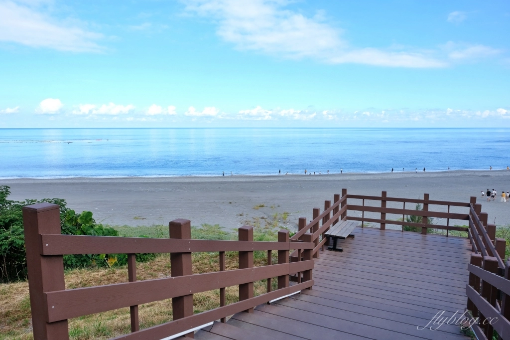 台東景點｜華源海灣，台九線旁最美的海岸線，台東必拍IG漂流木愛心 @飛天璇的口袋