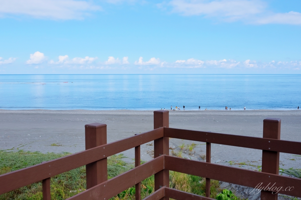 台東景點｜華源海灣，台九線旁最美的海岸線，台東必拍IG漂流木愛心 @飛天璇的口袋
