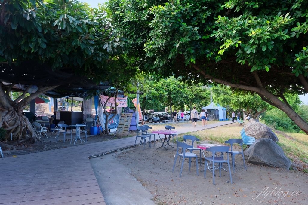 台東景點｜華源海灣，台九線旁最美的海岸線，台東必拍IG漂流木愛心 @飛天璇的口袋
