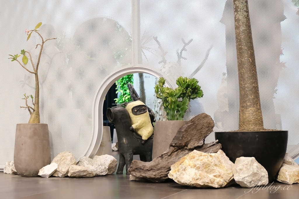 勤美誠品綠園道｜勤美誠品有怪獸！草悟系七月半，一起搞鬼搞怪 @飛天璇的口袋