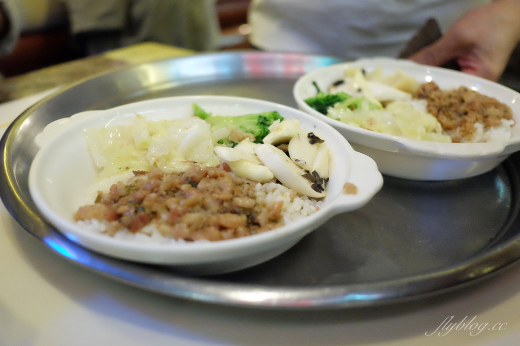 台北中正｜東一排骨．台劇【媽，別鬧了】拍攝地，40年老字號排骨便當店 @飛天璇的口袋