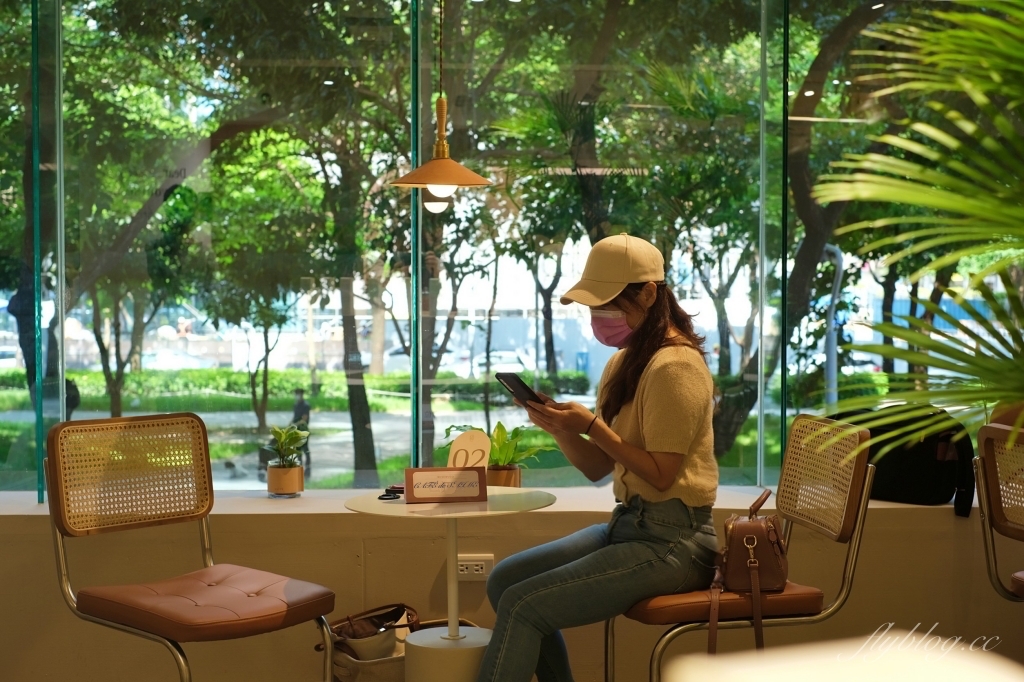 CAF&Eacute; de S&rsquo;AIME｜勤美商圈S’AIME東京企劃皮件咖啡館，坐擁草悟道第一排綠意美景 @飛天璇的口袋