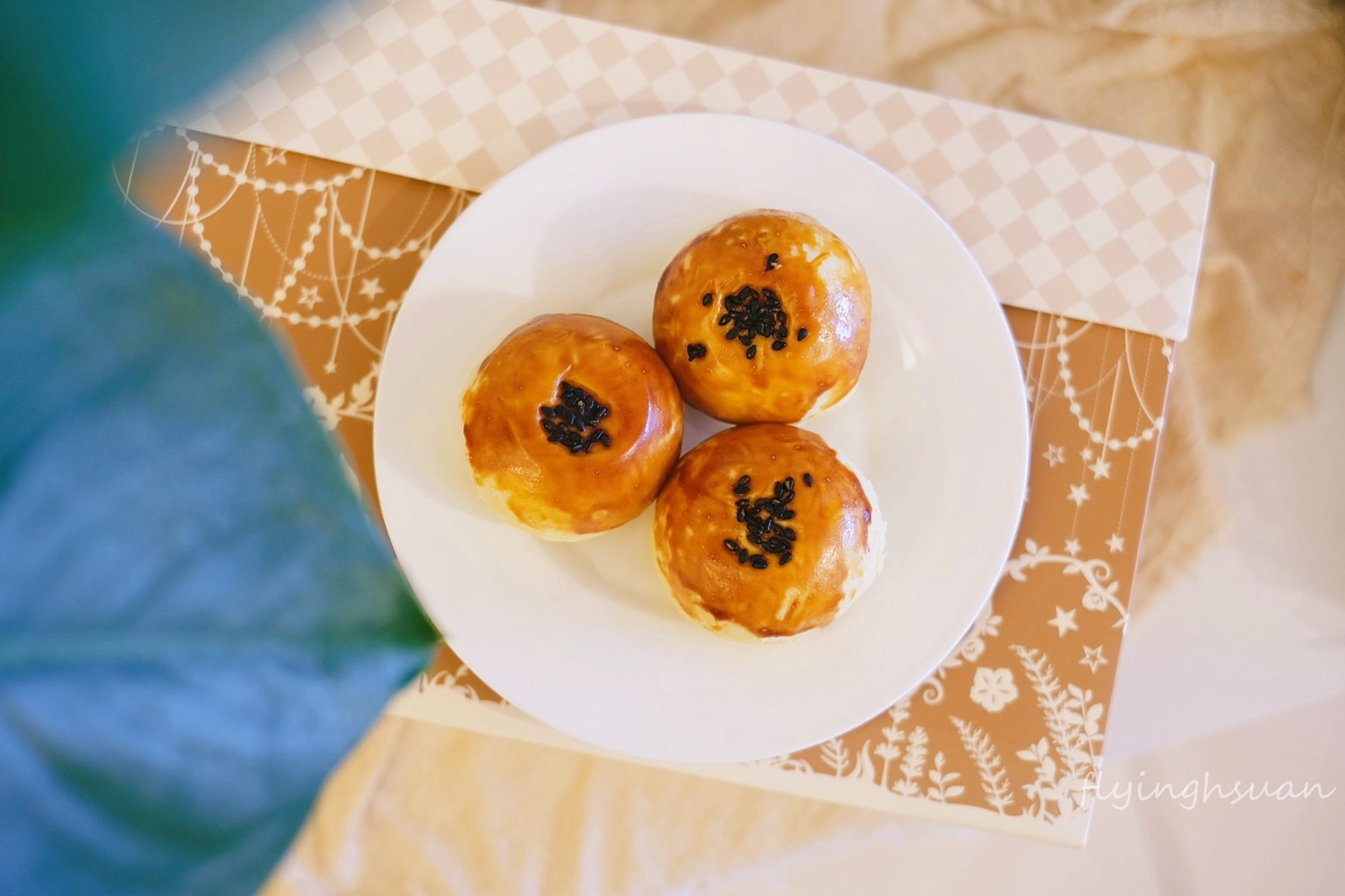 台中石岡｜石山丘蛋黃酥．隱藏山城的生吐司專賣店，中秋限定蛋黃酥開賣了 @飛天璇的口袋