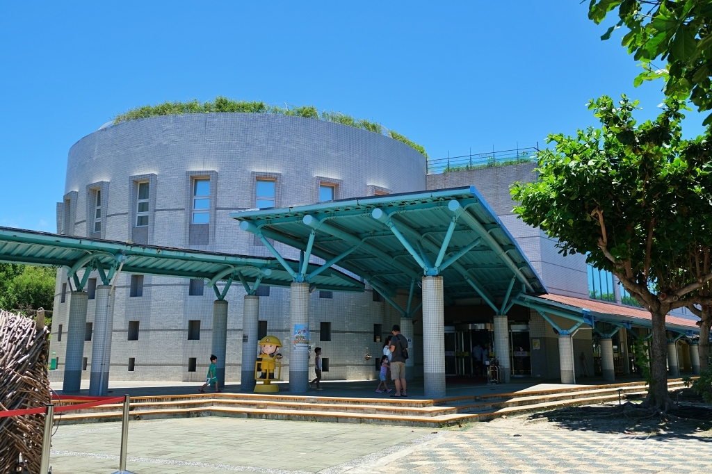 台電南部展示館｜超刺激兩層樓旋轉溜滑梯，六大主題互動遊戲設施，寓教於樂的墾丁免費親子景點 @飛天璇的口袋
