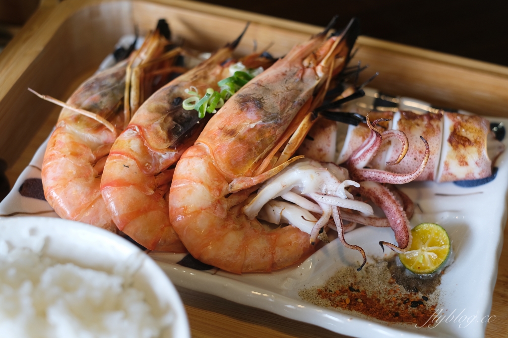 宜蘭礁溪｜里海咖啡，使用現流海鮮和在地食材，礁溪最美的庭園咖啡館 @飛天璇的口袋