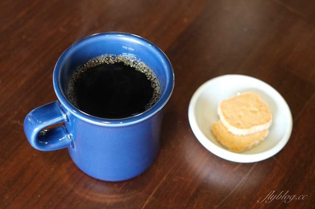 宜蘭礁溪｜里海咖啡，使用現流海鮮和在地食材，礁溪最美的庭園咖啡館 @飛天璇的口袋