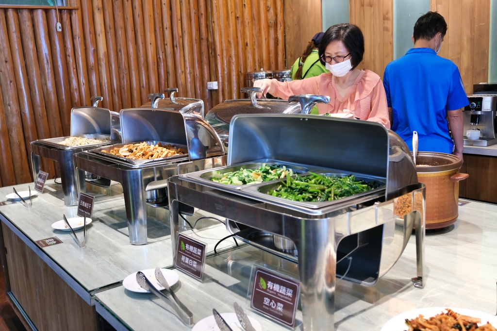 宜蘭大同｜太平山莊，太平山森林遊樂區唯二住宿，觀看美麗雲海浪漫紅葉，一泊二食住宿分享 @飛天璇的口袋
