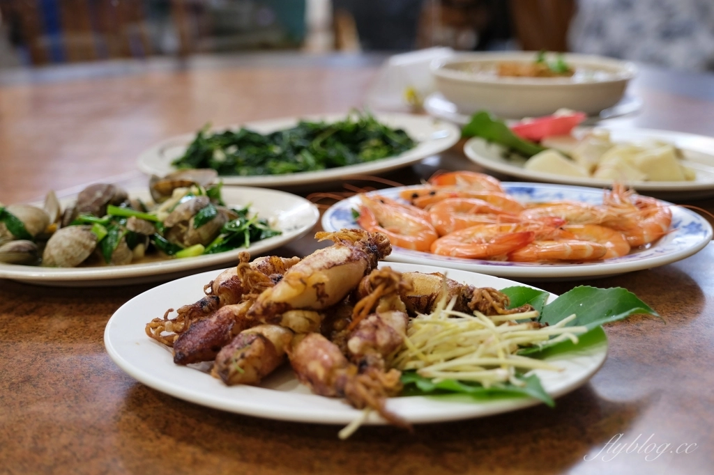 台東美食｜特選海產店．富岡漁港人氣海鮮餐廳，Google評論3600多則4.2顆星 @飛天璇的口袋