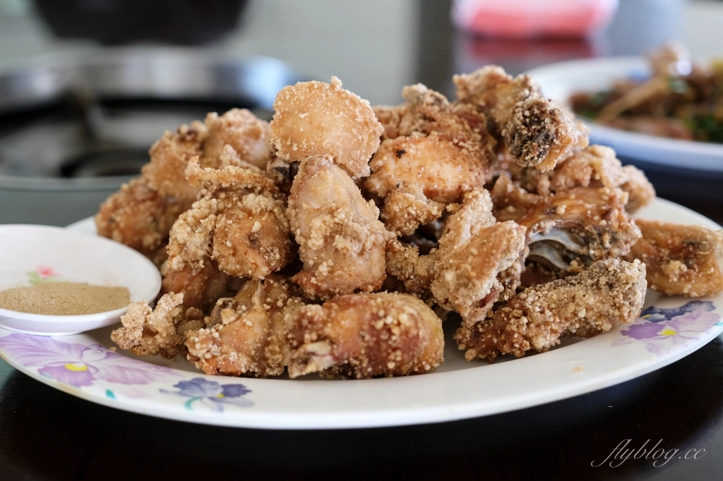 桃園觀音|安可土雞城,透天民宅裡賣土雞,還有免費白飯吃到飽,沒扛棒大家都知道 @飛天璇的口袋 桃園觀音|安可土雞城,透天民宅裡賣土雞,還有免費白飯吃到飽,沒扛棒大家都知道 @飛天璇的口袋